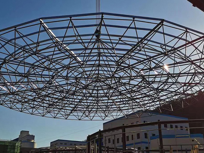 东阳螺栓球网架工程施工现场